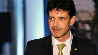 Ministro do Turismo é denunciado pelo MP no caso dos laranjas do PSL
