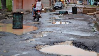 Prefeitura anuncia lançamento de programa para tapa-buracos