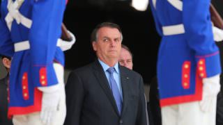Ação de Bolsonaro contra Folha choca ex-ministros do Supremo e do STJ
