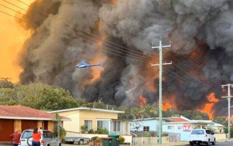 Ventos fortes agravam incêndios na Austrália