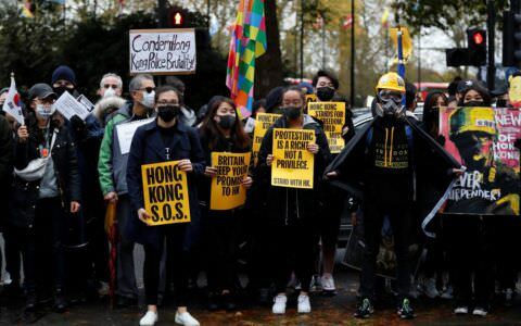 Universidades cancelam aulas em meio a protestos em Hong Kong