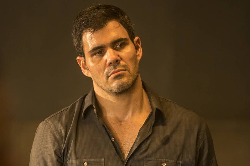 Juliano Cazarré cita masculinidade e é detonado nas redes sociais