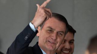 Bolsonaro e Partido Militar Brasileiro estão em disputa pelo '38'