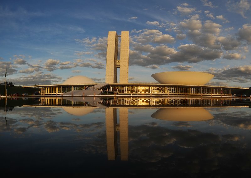 Congresso derruba veto e despejo por decisão liminar fica proibido na pandemia