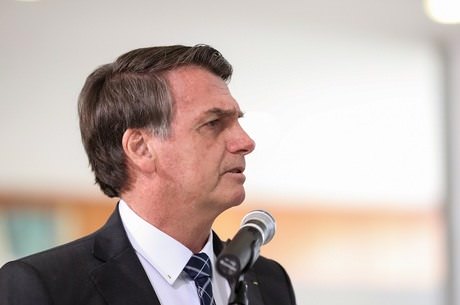 Bolsonaro formaliza Foster como embaixador do Brasil nos EUA