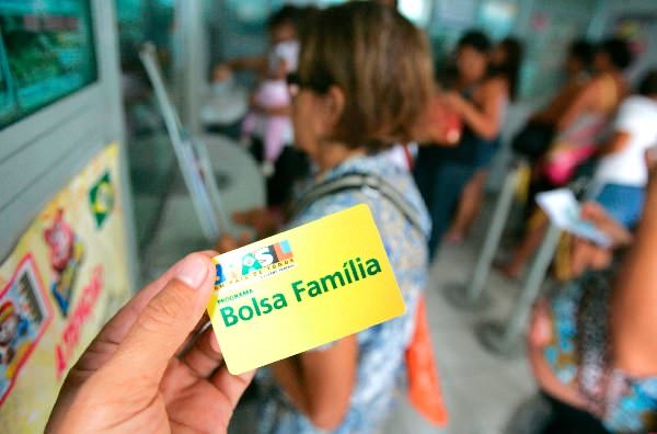 Dados sobre enxugamento do Bolsa Família são escondidos pelo governo