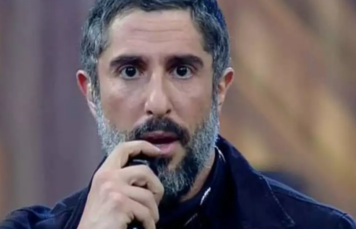 Marcos Mion se emociona ao falar de Gugu Liberato