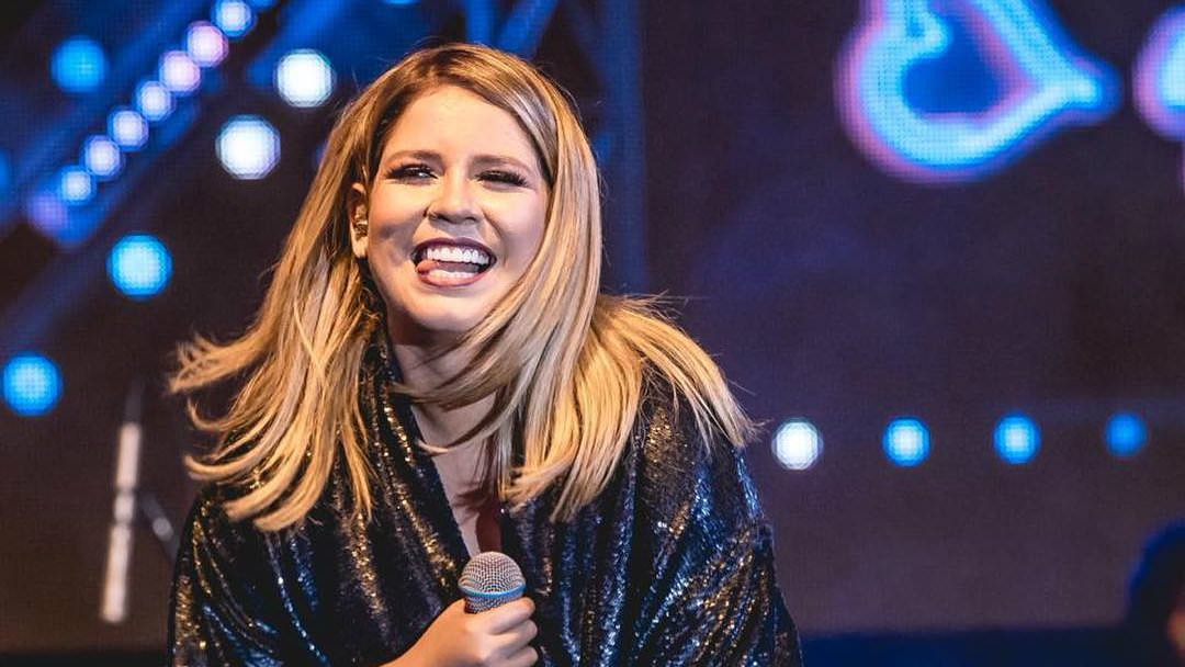 Marília Mendonça lidera ranking de artistas mais ouvidos no Brasil