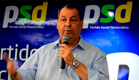 Omar Aziz abafa rumores e nega apoio a Alberto Neto para a Prefeitura