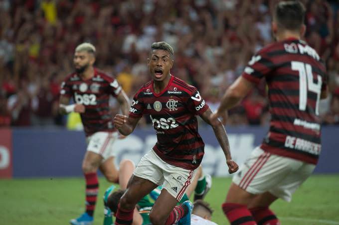 Herói do Fla, Bruno Henrique celebra: ‘Feliz em marcar gols’