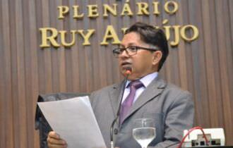 Deputado Sinésio Campos se lança pré-candidato à prefeitura