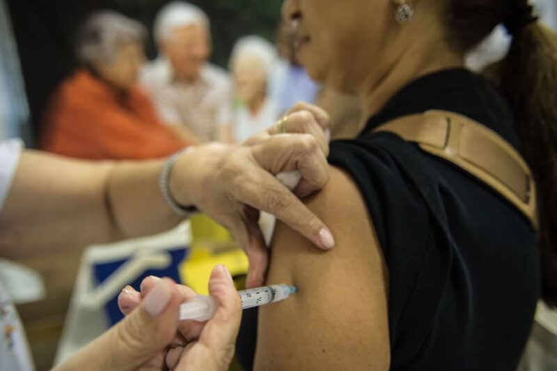 PL prevê que "fura-filas" não fechem contratos com a administração pública ou exerçam cargos públicos