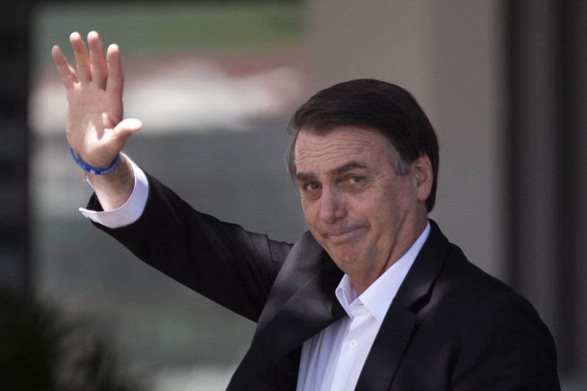 “O povo que vai decidir”, diz Bolsonaro sobre fusão de municípios