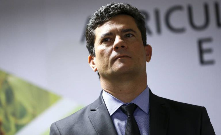 Sergio Moro vai ao Twitter pedir respeito à decisão do STF