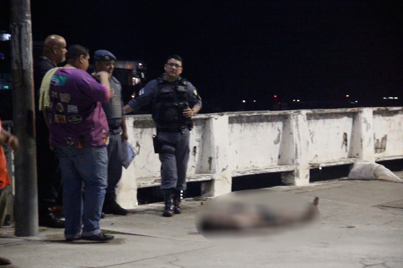 Morador de rua é encontrado morto no Centro de Manaus