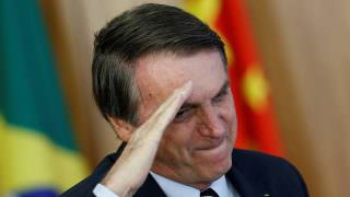 Novo Partido de Bolsonaro defende Deus, armas e oposição ao comunismo