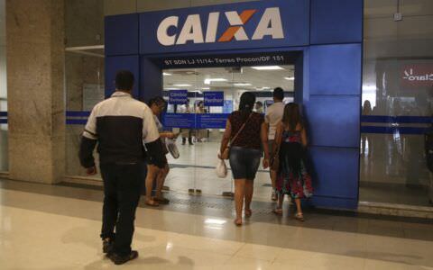 Nascidos em abril e maio podem sacar o FGTS a partir desta sexta