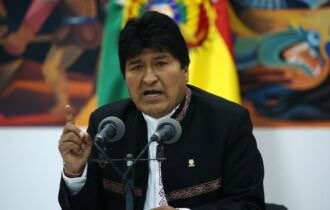 Evo Morales denuncia ordem de 'prisão ilegal' contra ele após renúncia