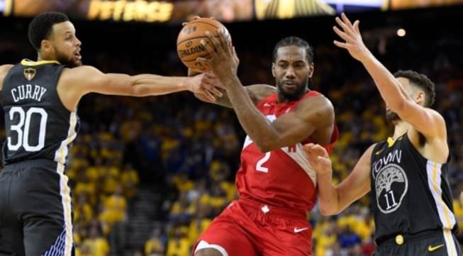 Kawhi Leonard brilha em retorno e Clippers derrotam Spurs na NBA