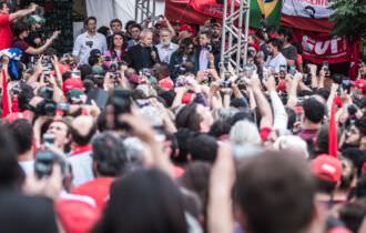 Em discurso, Lula ataca PF, Moro e chama Bolsonaro de mentiroso