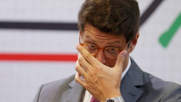 Ricardo Salles é investigado por suspeita de enriquecimento ilícito