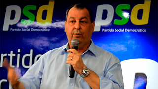 Omar Aziz abafa rumores e nega apoio a Alberto Neto para a Prefeitura