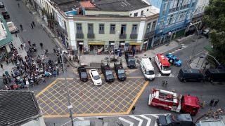 Homem armado com faca faz pessoas reféns em um bar na Lapa