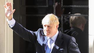 Boris Johnson deixa hospital e agradece imigrantes