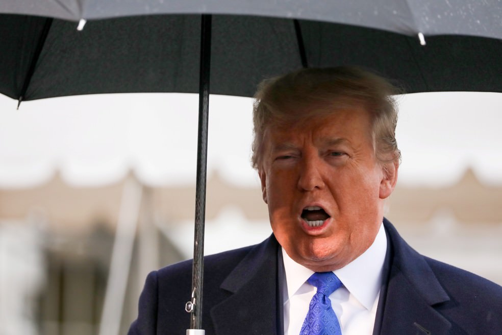Trump é acusado por relatório de impeachment de abuso de poder