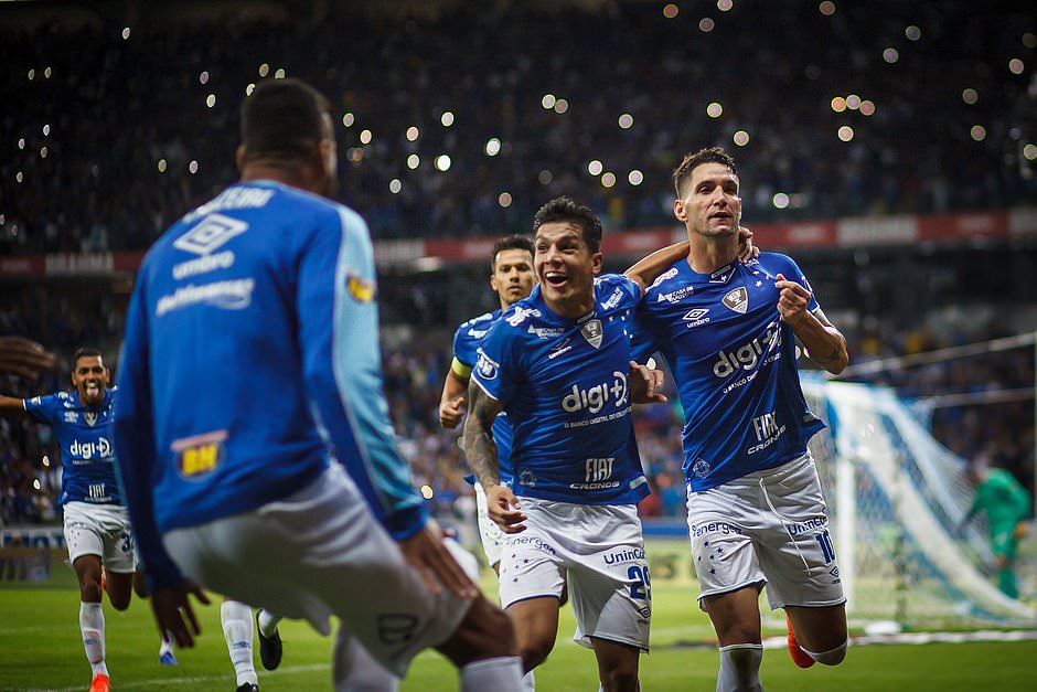 Com dívida de R$ 700 mi, Cruzeiro terá cota de TV três vezes menor