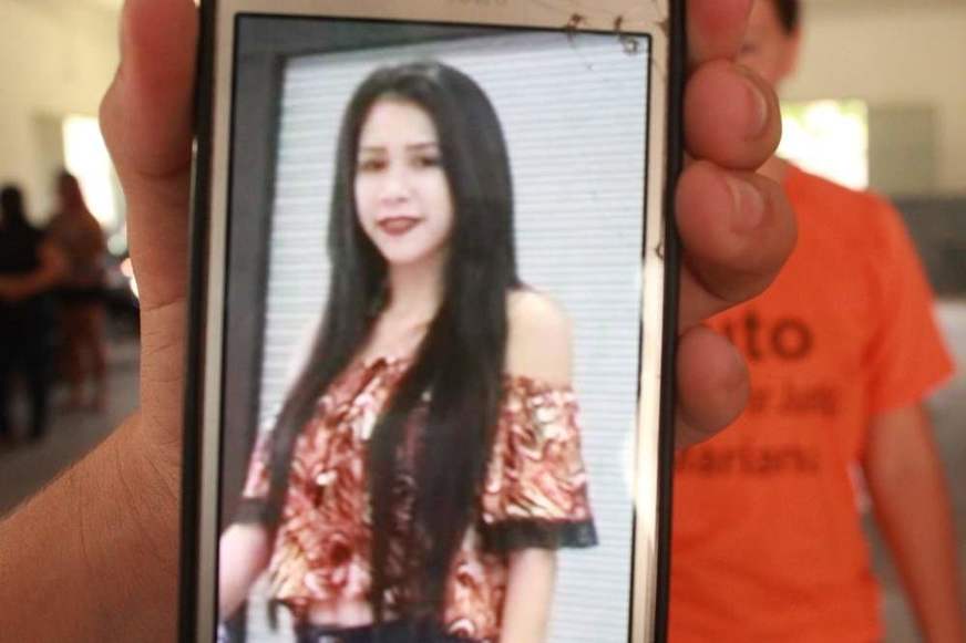 Mãe e filho são presos por envolvimento na morte de jovem