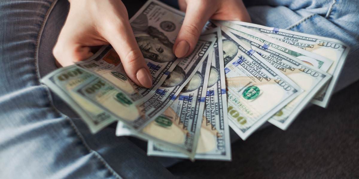 Dólar fecha em alta com dúvidas sobre acordo comercial China/EUA