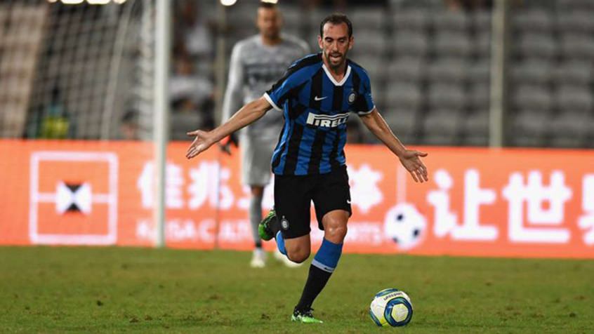 Godín não espera um 'Barcelona relaxado' em jogo decisivo para a Inter