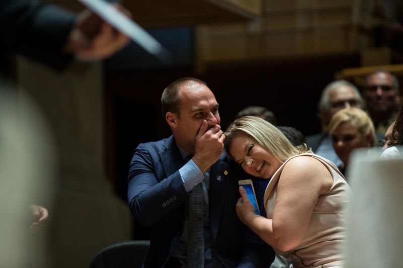 Joice Hasselmann e Eduardo Bolsonaro se alfinetam em rede social