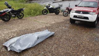 Corpo é encontrado por catador de latinha no Rio Negro