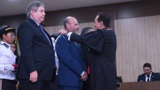TJAM concede medalha ao futuro presidente do TCE-AM