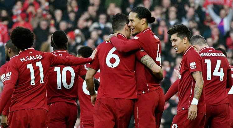 Liverpool divulga inscritos no Mundial e leva força máxima ao Catar