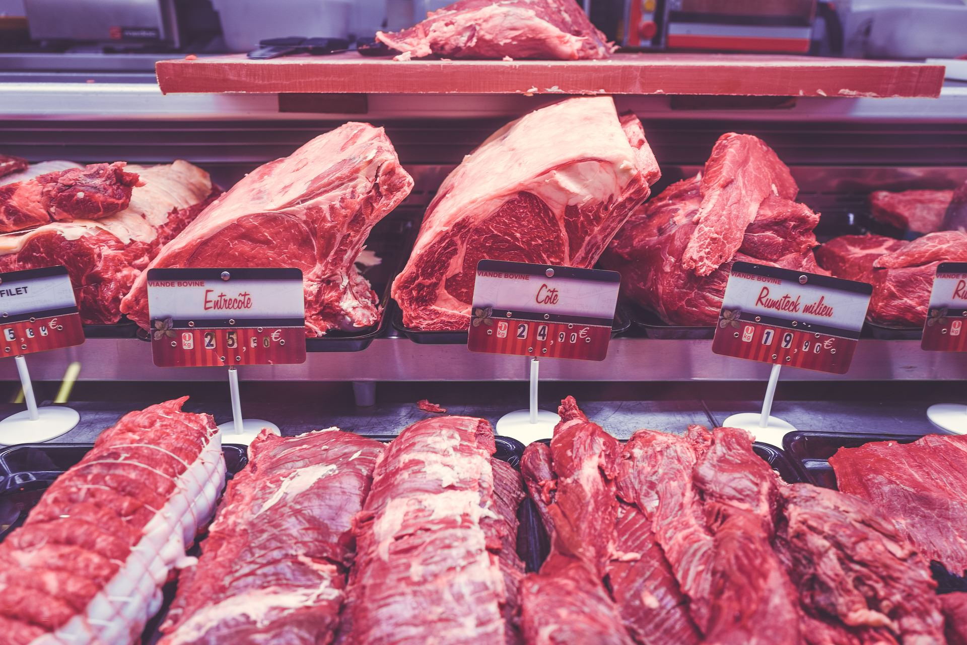 Frigoríficos brasileiros já podem exportar carnes para a China
