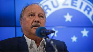 Após renúncia de Wagner, Cruzeiro espera assinatura de vice