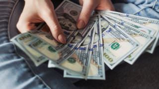 Dólar fecha em alta com dúvidas sobre acordo comercial China/EUA