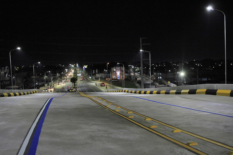 Prefeitura busca solução da sinalização para liberar viaduto do Manoa