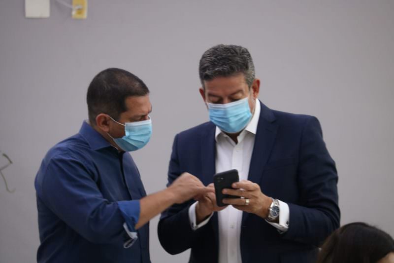 Arthur Lira confirma Marcelo Ramos como vice em sua chapa na corrida à Câmara