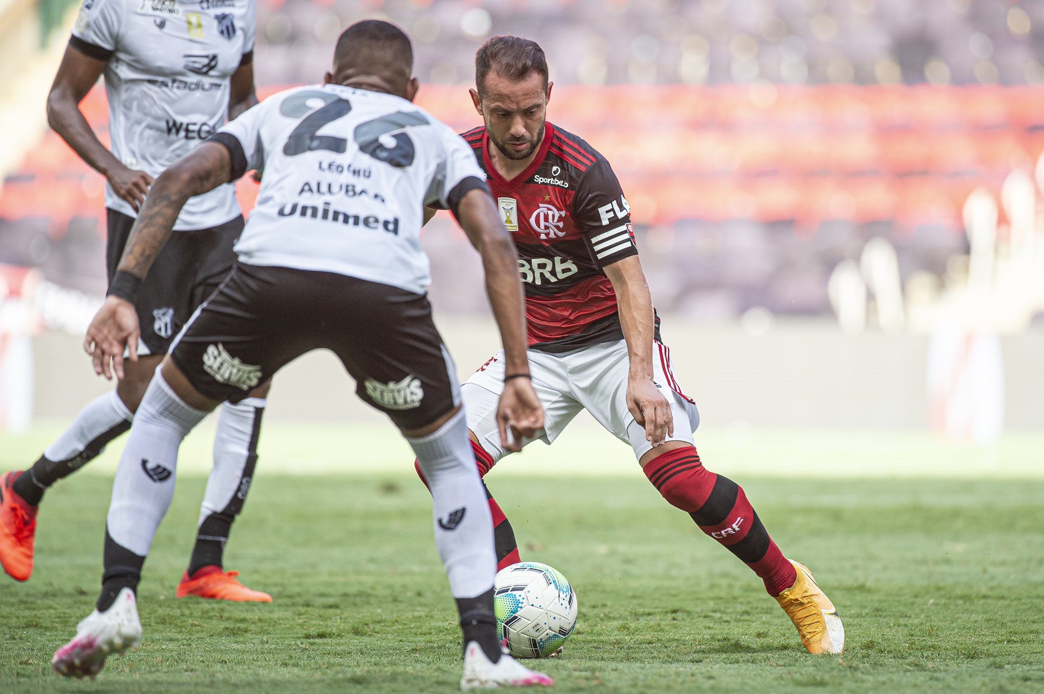 Ceará vence Flamengo no Maracanã e aumenta pressão sobre time rubro-negro
