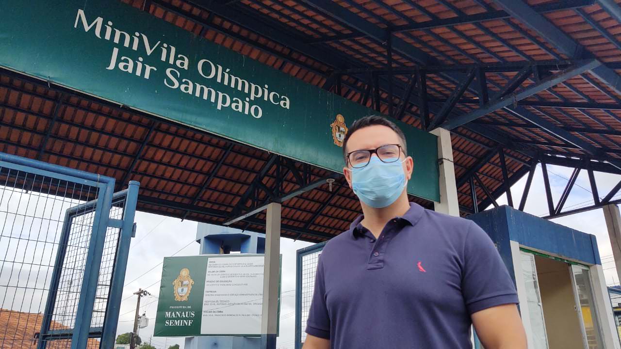 Vereador constata estrutura precária e pede reforma de minivila olímpica de Manaus