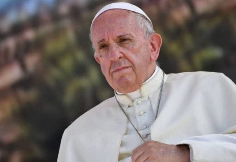 Papa confessa tristeza ao ver viagens de férias durante lockdown