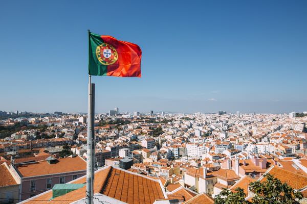 Governo de Portugal anuncia novo lockdown na próxima semana