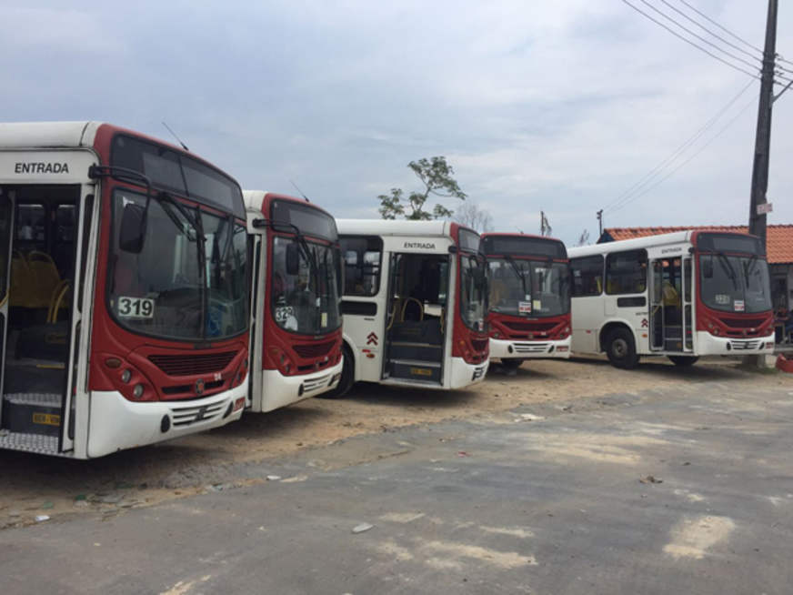 Treze linhas de ônibus têm itinerário alterado no Conjunto Manoa