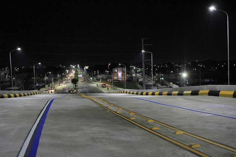 Prefeitura busca solução da sinalização para liberar viaduto do Manoa
