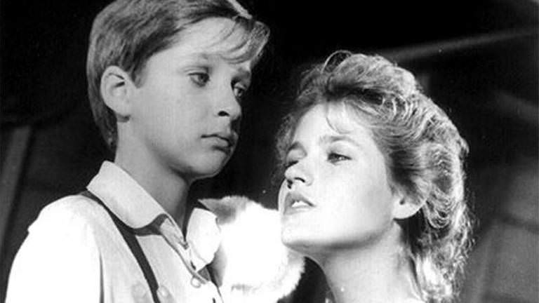 Filme proibido da Xuxa, 'Amor Estranho Amor' vê o Brasil como um bordel