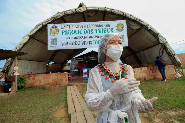 Indígenas criam enfermaria de campanha para atender pacientes com covid-19 em Manaus